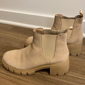 Steve Madden Howler Bootie Sand Suede 7.5